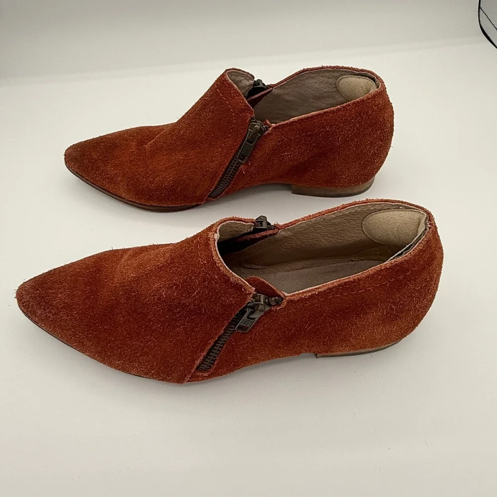 Free People Rust Suede Pointed Ankle Booties RUNS SMALL (more like Sz 7)